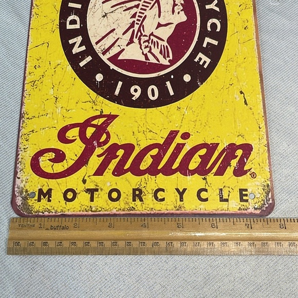 Vintage Vibe NWOT Indian Motorcycle Vintage Tin Metal Sign Yellow Rusty - Picture 4 of 6